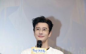 黄晓明广州路演分享经历感悟 演绎“大儿童”获赞演技蜕变